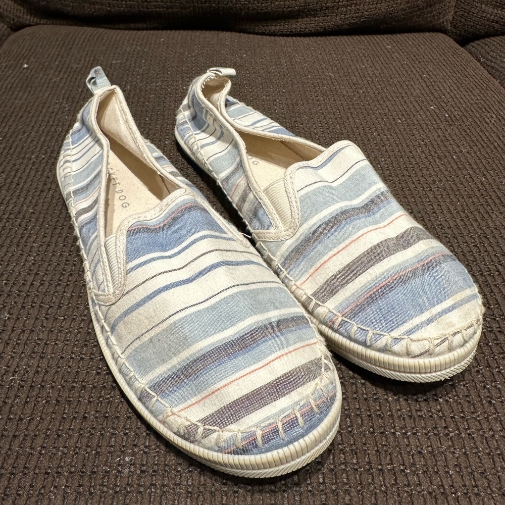 Size 9 Rocket Dog Striped Flats